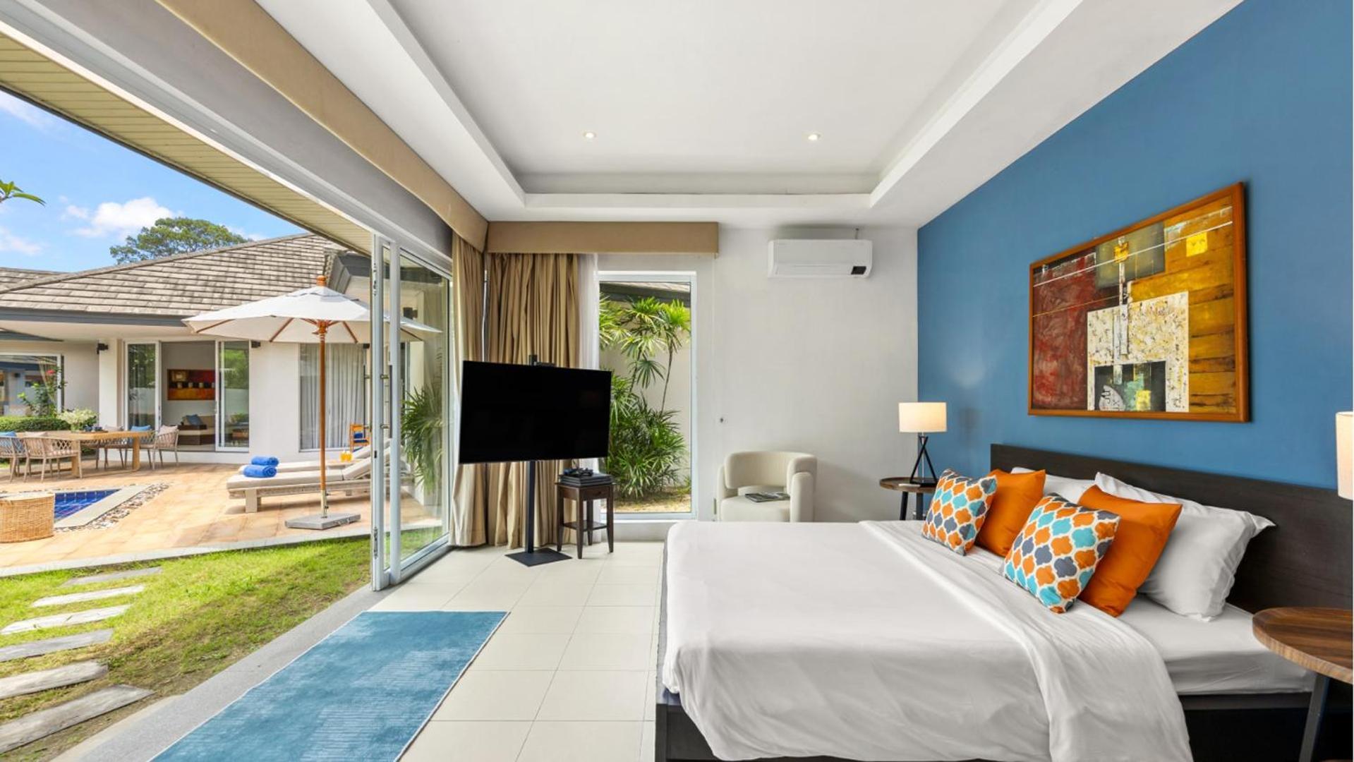 Velaya Blue At Lipa Noi